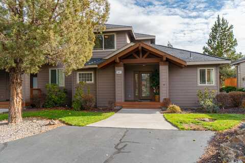 860 Golden Pheasant Drive, Redmond, OR 97756