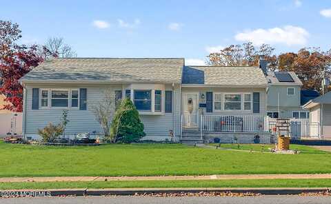 157 Cleveland Avenue, Colonia, NJ 07067