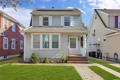 86-25 252nd Street, Bellerose, NY 11426