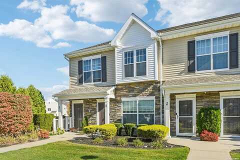 33 Weatherby Lane, Central Islip, NY 11722