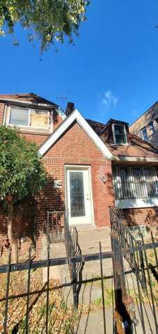 4902 W Adams Street, Chicago, IL 60644