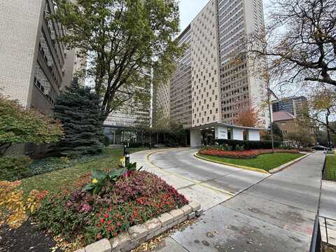 3950 N Lake Shore Drive, Chicago, IL 60613