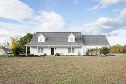 195 Oxford Drive, Killen, AL 35645