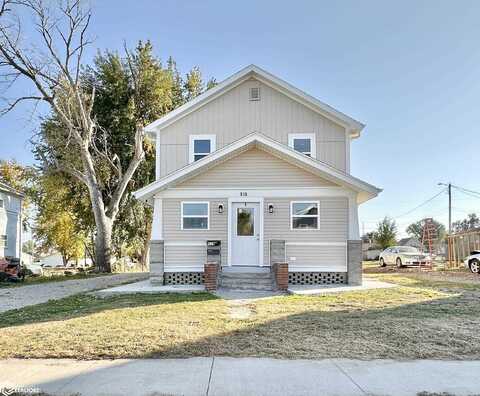 515 Woodbury Street, Marshalltown, IA 50158