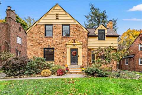 2710 Edgehill Road, Cleveland Heights, OH 44106