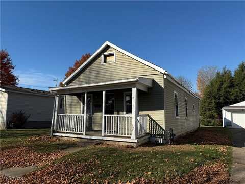 503 E 9th Street, Uhrichsville, OH 44683