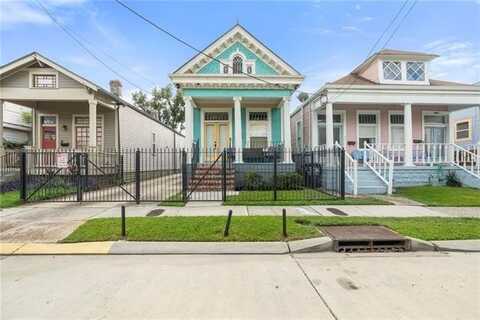 3012 PALMYRA Street, New Orleans, LA 70119