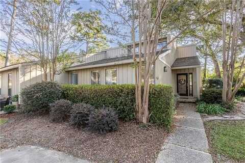 120 HAMPTON Court, Mandeville, LA 70471