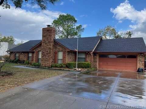 2606 Callahan, Muskogee, OK 74403