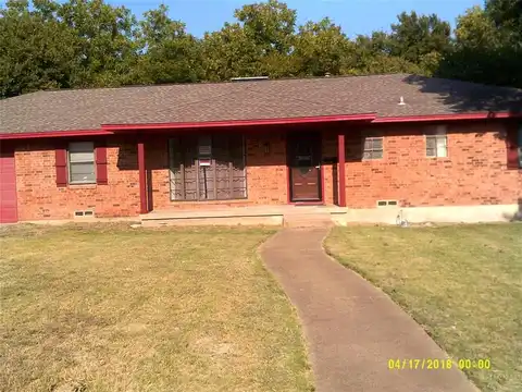 602 Dennis Drive, DeSoto, TX 75115