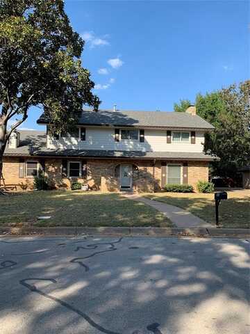 905 Pinehurst Drive, Arlington, TX 76012