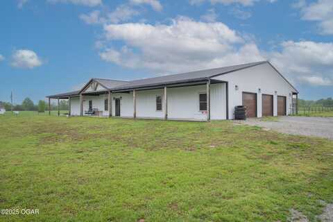5528 SE Lostine Road, Galena, KS 66739