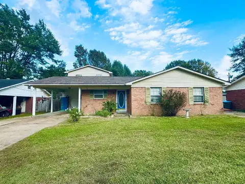 1676 Vance Rd, Grenada, MS 38901