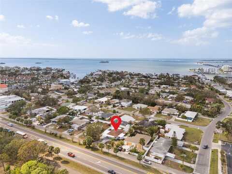 2484 BAYSHORE BOULEVARD, DUNEDIN, FL 34698