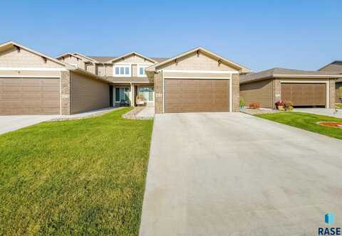 1513 S Meadowland Ave, Sioux Falls, SD 57106