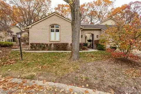 1173 GLENPOINTE Court, Bloomfield Hills, MI 48304