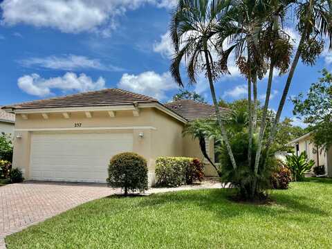 257 SW Coconut Key Way, Port Saint Lucie, FL 34986