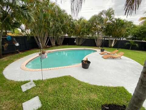 3501 NE 4th Avenue E, Boca Raton, FL 33431