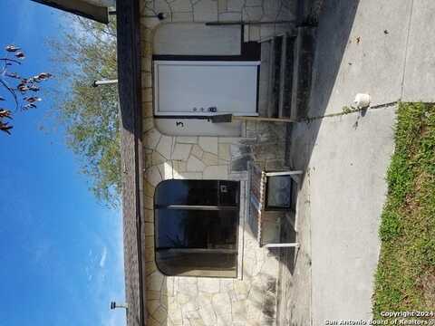 600 Monticello Ct, San Antonio, TX 78223