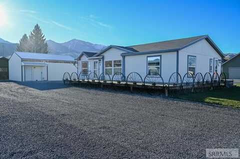 400 E White Knob Street, Mackay, ID 83251