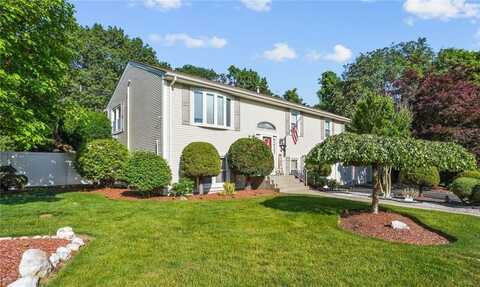 32 Sprague Circle, Johnston, RI 02919