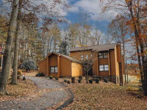 236 Ridge Crest Dr., Hillsville, VA 24343