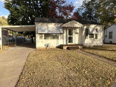 220 NE Scotland AVE, Topeka, KS 66616