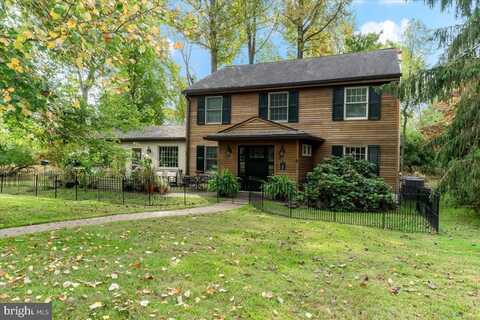 110 E PLEASANT GROVE ROAD, WEST CHESTER, PA 19382