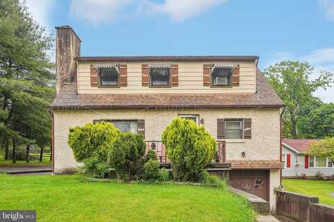 2056 ARNDT ROAD, EASTON, PA 18040