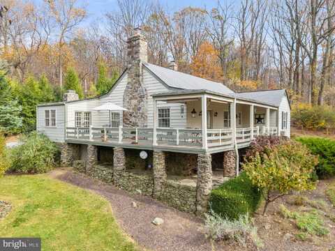 17970 RAVEN ROCKS ROAD, BLUEMONT, VA 20135