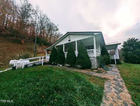 1852 Crooked Branch Branch, Haysi, VA 24256