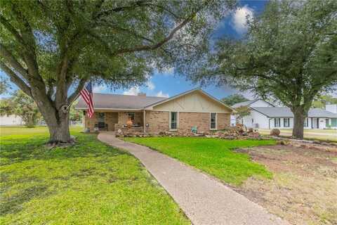 8642 Briargrove Drive, Woodway, TX 76712