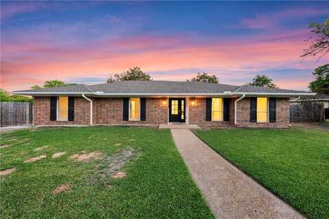 5700 Lakemont Drive, Waco, TX 76710