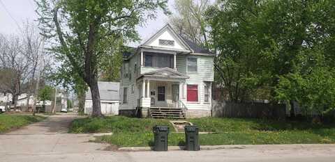 1012 W 3rd Street, Waterloo, IA 50701