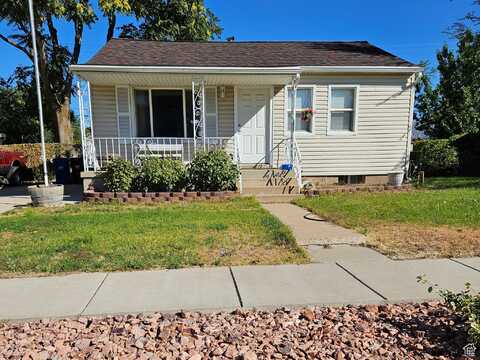 372 W 4800S LAKER, Washington Terrace, UT 84405