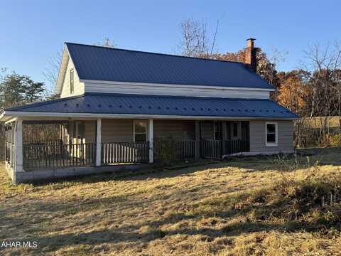 5083 Lincoln Highway, Manns Choice, PA 15550