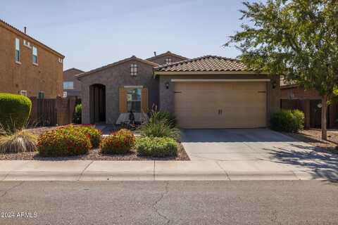 2719 E HICKORY Street, Gilbert, AZ 85298