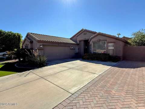 687 W REDWOOD Drive, Chandler, AZ 85248