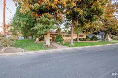 220 Oakbank Road, Bakersfield, CA 93304