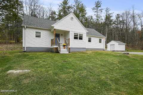 450 Hinsdale Rd, Dalton, MA 01226