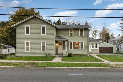 38 Maple Street, Lyons, NY 14489