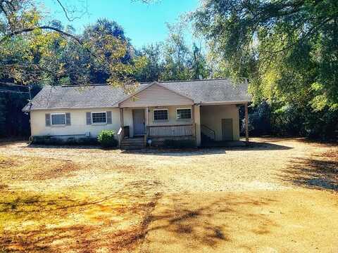 1106 BROAD STREET, LUMPKIN, GA 31815