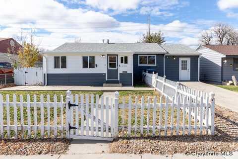 226 STINSON AVE, Cheyenne, WY 82007