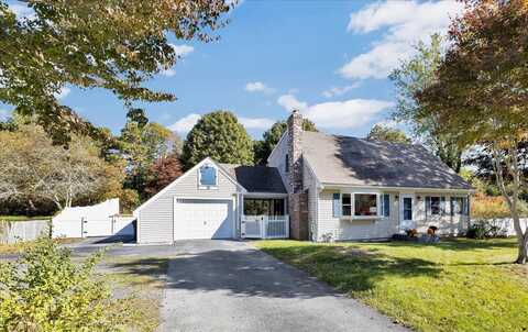 21 Kensington Drive, Sandwich, MA 02563