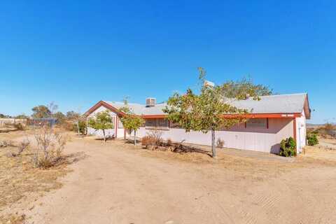 925 Inca Trail, Yucca Valley, CA 92284