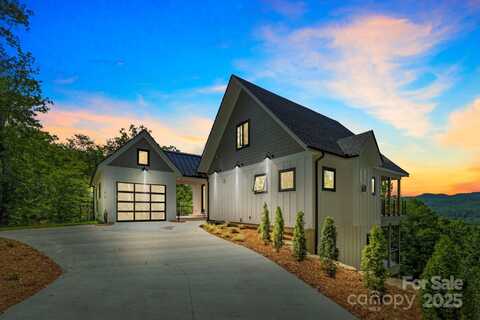1018 Willow Ridge Drive, Hendersonville, NC 28739