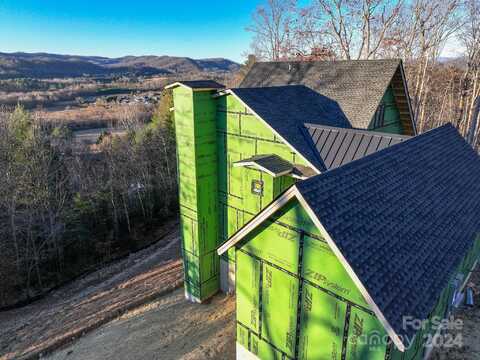 1018 Willow Ridge Drive, Hendersonville, NC 28739