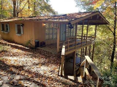 1728 Cabin Flats Road, Balsam, NC 28779