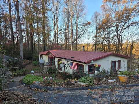 56 Woodscape Drive, Mills River, NC 28759