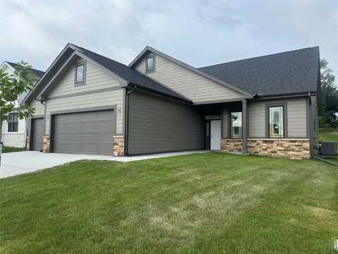 650 NW Georgetown Drive, Waukee, IA 50263